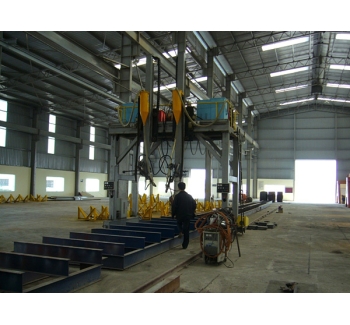 雙絲雙弧箱型梁焊機(jī)